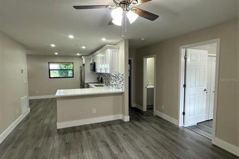 House in Avon Park, Florida 2 bedrooms, 115.2 sq.m. № 1909261 - photo 10