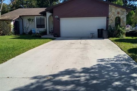 House in Hudson, Florida 3 bedrooms, 151.06 sq.m. № 1813705 - photo 1