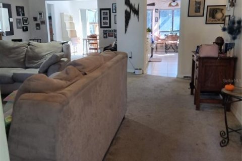 House in Hudson, Florida 3 bedrooms, 151.06 sq.m. № 1813705 - photo 5