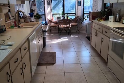 House in Hudson, Florida 3 bedrooms, 151.06 sq.m. № 1813705 - photo 6