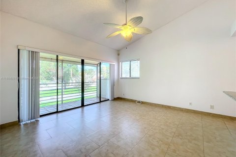 Condominio en venta en Boynton Beach, Florida, 2 dormitorios, 92.53 m2 № 1982547 - foto 15