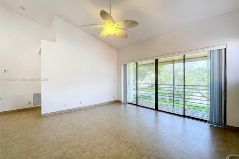 Condominio en venta en Boynton Beach, Florida, 2 dormitorios, 92.53 m2 № 1982547 - foto 17