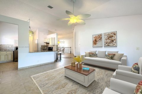Condominio en venta en Boynton Beach, Florida, 2 dormitorios, 92.53 m2 № 1982547 - foto 1