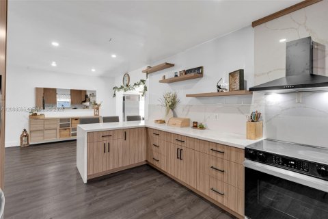 Villa ou maison à vendre à Fort Lauderdale, Floride: 4 chambres, 133.59 m2 № 2395519 - photo 2