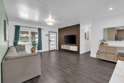 Villa ou maison à vendre à Fort Lauderdale, Floride: 4 chambres, 133.59 m2 № 2395519 - photo 5
