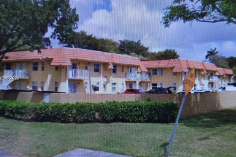 Condominio en venta en Miami, Florida, 2 dormitorios, 75.25 m2 № 2040878 - foto 19