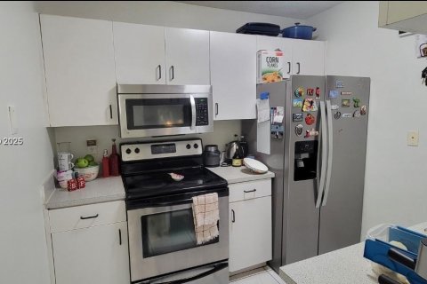 Condominio en venta en Miami, Florida, 2 dormitorios, 75.25 m2 № 2040878 - foto 7