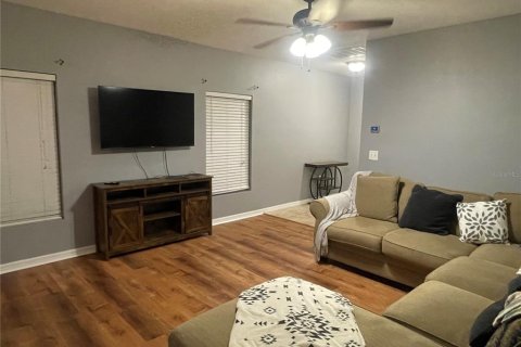 Villa ou maison à louer à Wimauma, Floride: 3 chambres, 123.84 m2 № 2390873 - photo 4