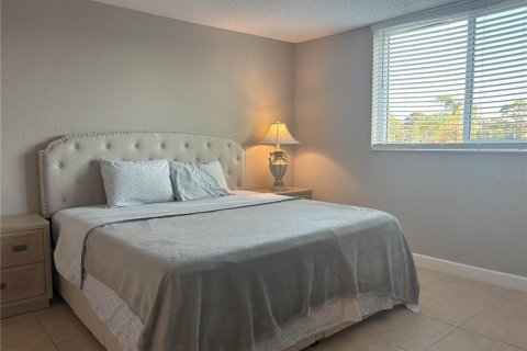 Condominio en venta en Sarasota, Florida, 2 dormitorios, 80.45 m2 № 1734232 - foto 7
