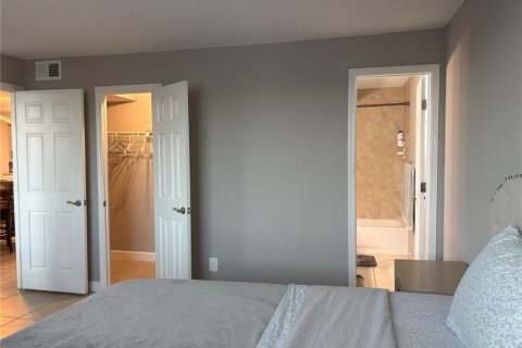 Condominio en venta en Sarasota, Florida, 2 dormitorios, 80.45 m2 № 1734232 - foto 5