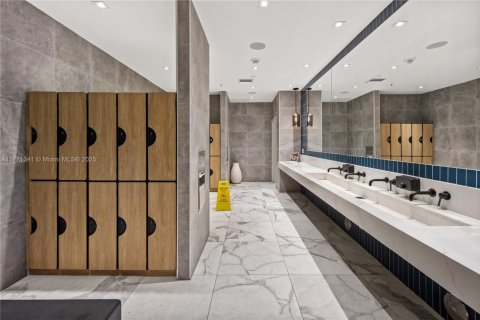 Condominio en venta en Miami, Florida, 2 dormitorios, 103.49 m2 № 1983336 - foto 25