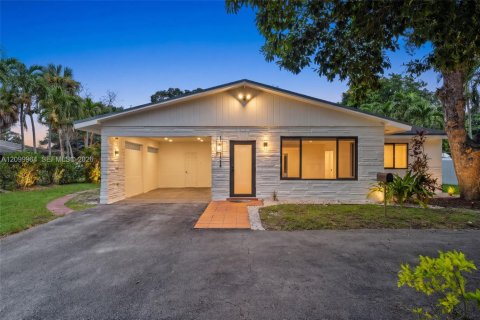 Villa ou maison à Fort Lauderdale, Floride 2 chambres, 123.56 m2 № 2401501