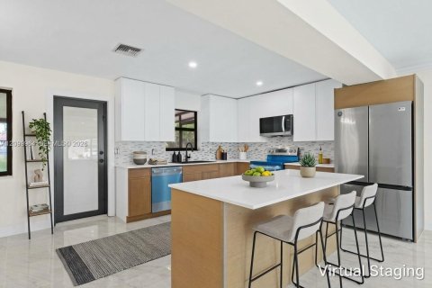 Villa ou maison à vendre à Fort Lauderdale, Floride: 2 chambres, 123.56 m2 № 2401501 - photo 12