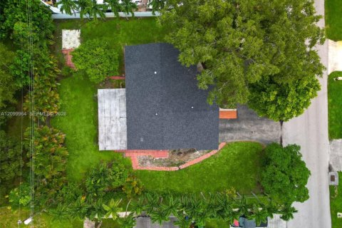 Villa ou maison à vendre à Fort Lauderdale, Floride: 2 chambres, 123.56 m2 № 2401501 - photo 23