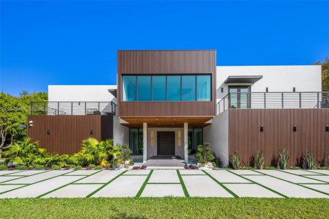 Дом в Пайнкрест, Флорида 8 спален, 805.74м2 № 2040439