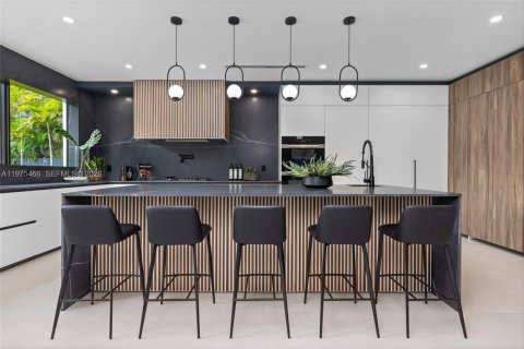 Купить виллу или дом в Пайнкрест, Флорида 8 спален, 805.74м2, № 2040439 - фото 26