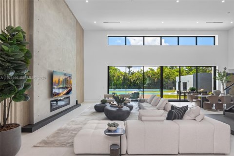 Купить виллу или дом в Пайнкрест, Флорида 8 спален, 805.74м2, № 2040439 - фото 16