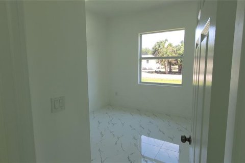 Casa en venta en Punta Gorda, Florida, 3 dormitorios, 153.94 m2 № 2097576 - foto 18