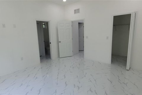 Casa en venta en Punta Gorda, Florida, 3 dormitorios, 153.94 m2 № 2097576 - foto 23