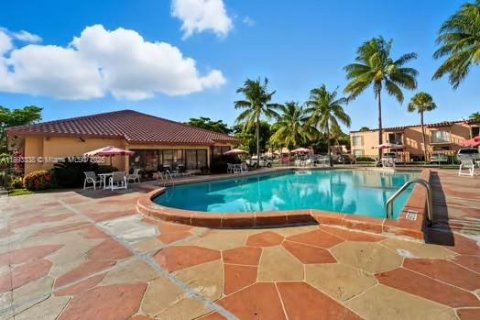 Copropriété à louer à Miami Lakes, Floride: 1 chambre, 50.54 m2 № 1945676 - photo 18