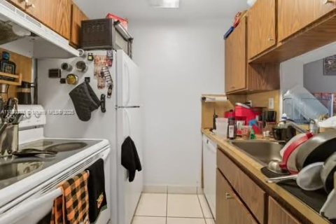 Copropriété à louer à Miami Lakes, Floride: 1 chambre, 50.54 m2 № 1945676 - photo 10