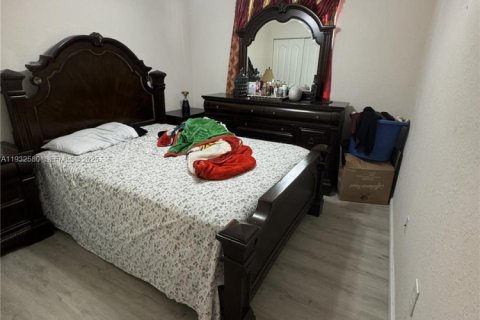 Townhouse in Miami Gardens, Florida 3 bedrooms, 159.42 sq.m. № 1991725 - photo 12