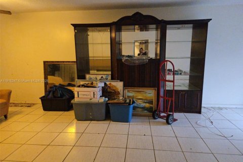 Villa ou maison à vendre à Lauderhill, Floride: 2 chambres, 195.09 m2 № 1971407 - photo 9