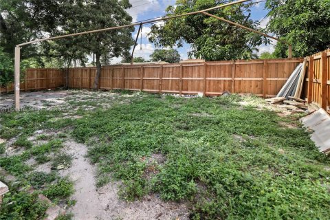 Купить виллу или дом в Помпано-Бич, Флорида 4 спальни, 119.38м2, № 1991445 - фото 19