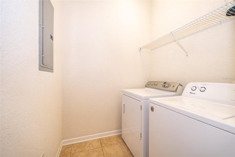 Condo in Orlando, Florida, 3 bedrooms  № 1827862 - photo 15