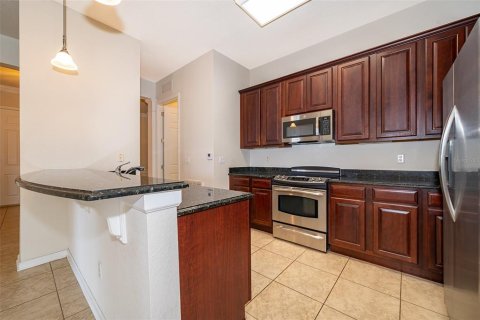 Condo in Orlando, Florida, 3 bedrooms  № 1827862 - photo 17