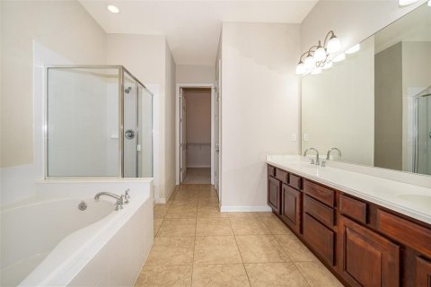 Condo in Orlando, Florida, 3 bedrooms  № 1827862 - photo 26
