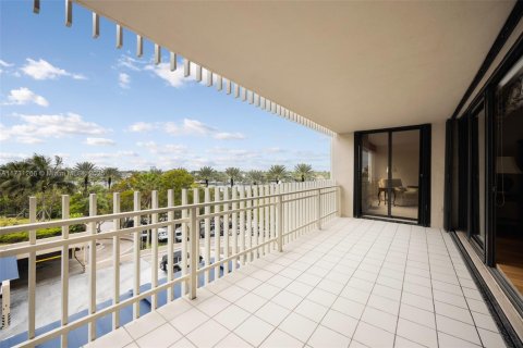Купить кондоминиум в Майами, Флорида 2 спальни, 174.84м2, № 1861669 - фото 11