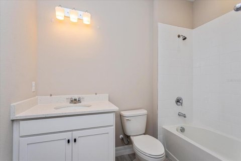 House in DeLand, Florida 4 bedrooms, 196.02 sq.m. № 1721303 - photo 17