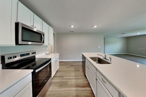 Villa ou maison à louer à Parrish, Floride: 4 chambres, 169.83 m2 № 1833191 - photo 6