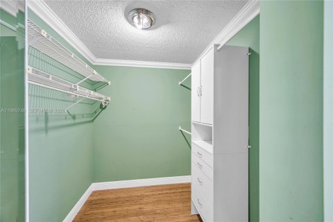 Купить виллу или дом в Майами, Флорида 3 спальни, 147.62м2, № 2060338 - фото 19