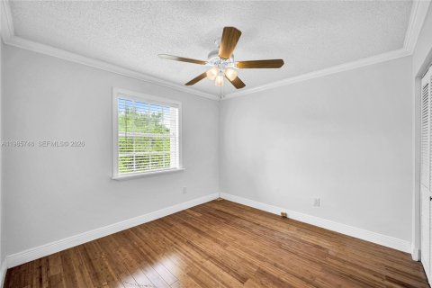 Купить виллу или дом в Майами, Флорида 3 спальни, 147.62м2, № 2060338 - фото 24