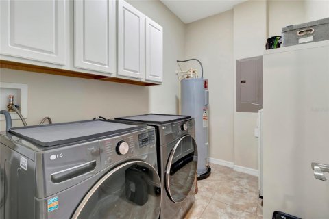 Townhouse in Apopka, Florida 3 bedrooms, 152.36 sq.m. № 2129238 - photo 20