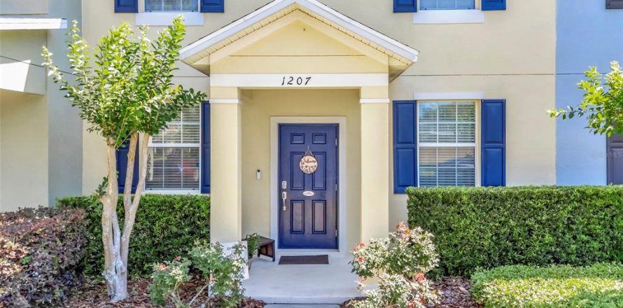 Townhouse in Apopka, Florida 3 bedrooms, 152.36 sq.m. № 2129238