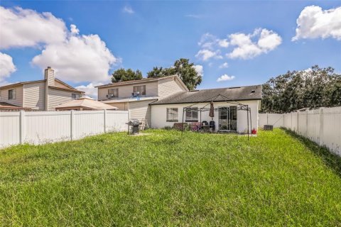 Duplex in Orlando, Florida 3 bedrooms, 115.94 sq.m. № 1912787 - photo 5
