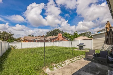 Duplex in Orlando, Florida 3 bedrooms, 115.94 sq.m. № 1912787 - photo 6