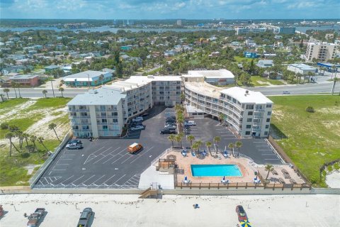 Copropriété à vendre à Daytona Beach, Floride: 2 pièces, 33.72 m2 № 1735570 - photo 11