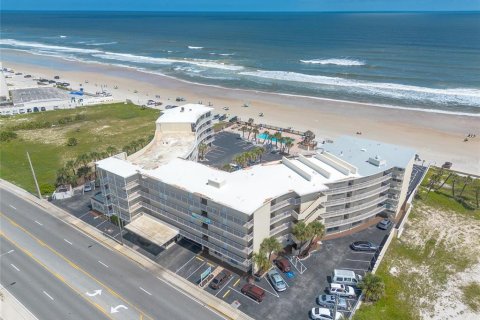 Copropriété à vendre à Daytona Beach, Floride: 2 pièces, 33.72 m2 № 1735570 - photo 1