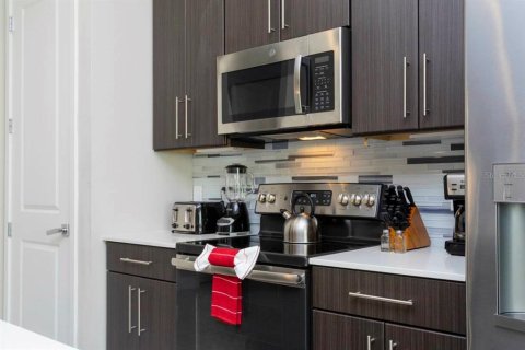 Touwnhouse à vendre à Davenport, Floride: 4 chambres, 173.82 m2 № 2310806 - photo 14