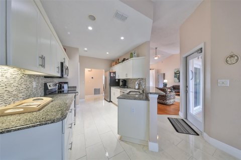 Villa ou maison à vendre à Sun City Center, Floride: 3 chambres, 185.8 m2 № 1511218 - photo 24