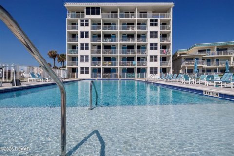Condo in Daytona Beach, Florida, 1 bedroom  № 2214197 - photo 19