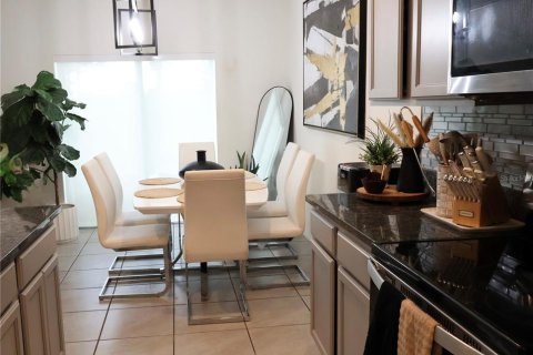Casa en venta en Zellwood, Florida, 5 dormitorios, 263.94 m2 № 1666402 - foto 8