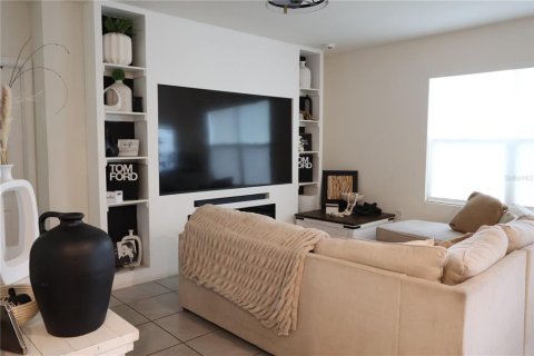 Casa en venta en Zellwood, Florida, 5 dormitorios, 263.94 m2 № 1666402 - foto 11