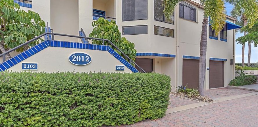 Condominio en Longboat Key, Florida, 2 dormitorios № 1427011