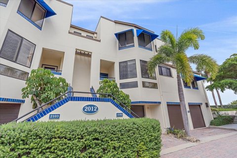 Copropriété à louer à Longboat Key, Floride: 2 chambres, 147.71 m2 № 1427011 - photo 2