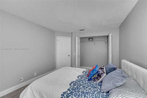 Villa ou maison à vendre à Weston, Floride: 5 chambres, 265.7 m2 № 1998612 - photo 23